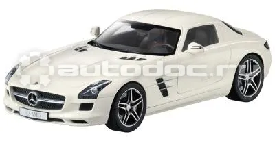 MERCEDES BENZ Модель Mercedes-Benz SLS AMG C197, Designo Mystic White 2 Bright, 1:12 Scale