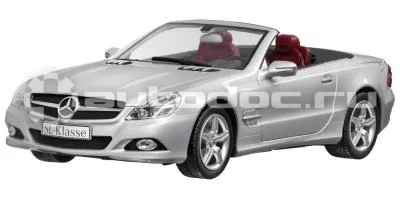 MERCEDES BENZ Модель Mercedes-Benz SL Roadster, Silver, Scale: 1:18