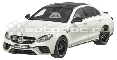 MERCEDES BENZ Модель Mercedes-AMG E 63 S, Designo Diamond White Bright, 1:18 Scale