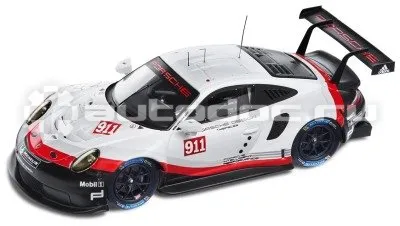 PORSCHE Модель автомобиля