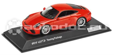 PORSCHE Модель автомобиля
