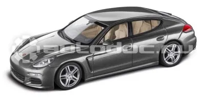 PORSCHE Модель автомобиля