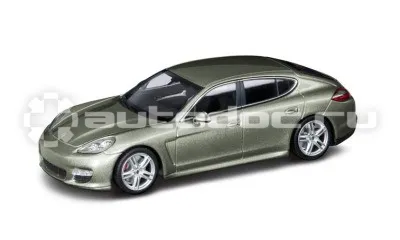 PORSCHE Модель автомобиля