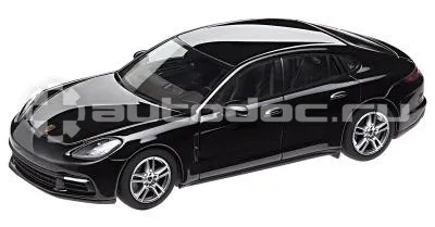 PORSCHE Модель автомобиля Panamera 4 (G2), Deep Black Metallic