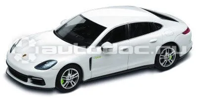 PORSCHE Модель автомобиля Panamera 4 E-Hybrid G2, Carrara White