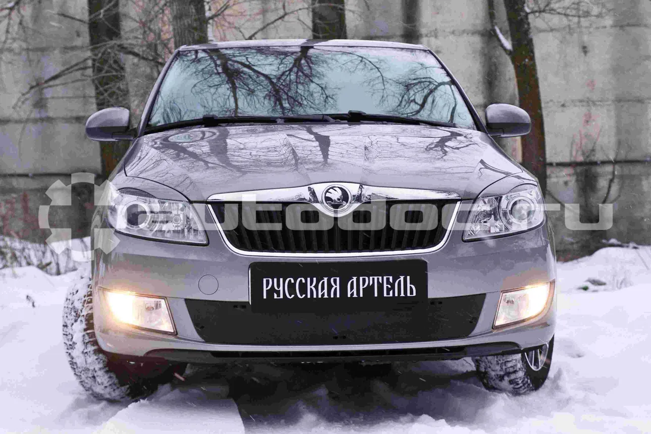 Зимняя заглушка решетка переднего бампера