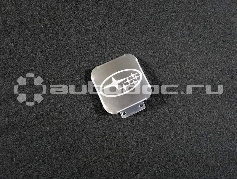 TCC Заглушка на фаркоп с логотипом Subaru