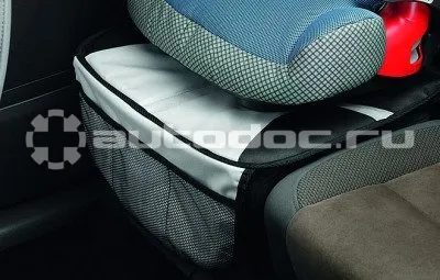 VAG Чехол защитный на сидение под детское автокресло