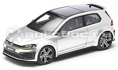VAG Модель автомобиля Golf R 400, Silver Lake Metallic