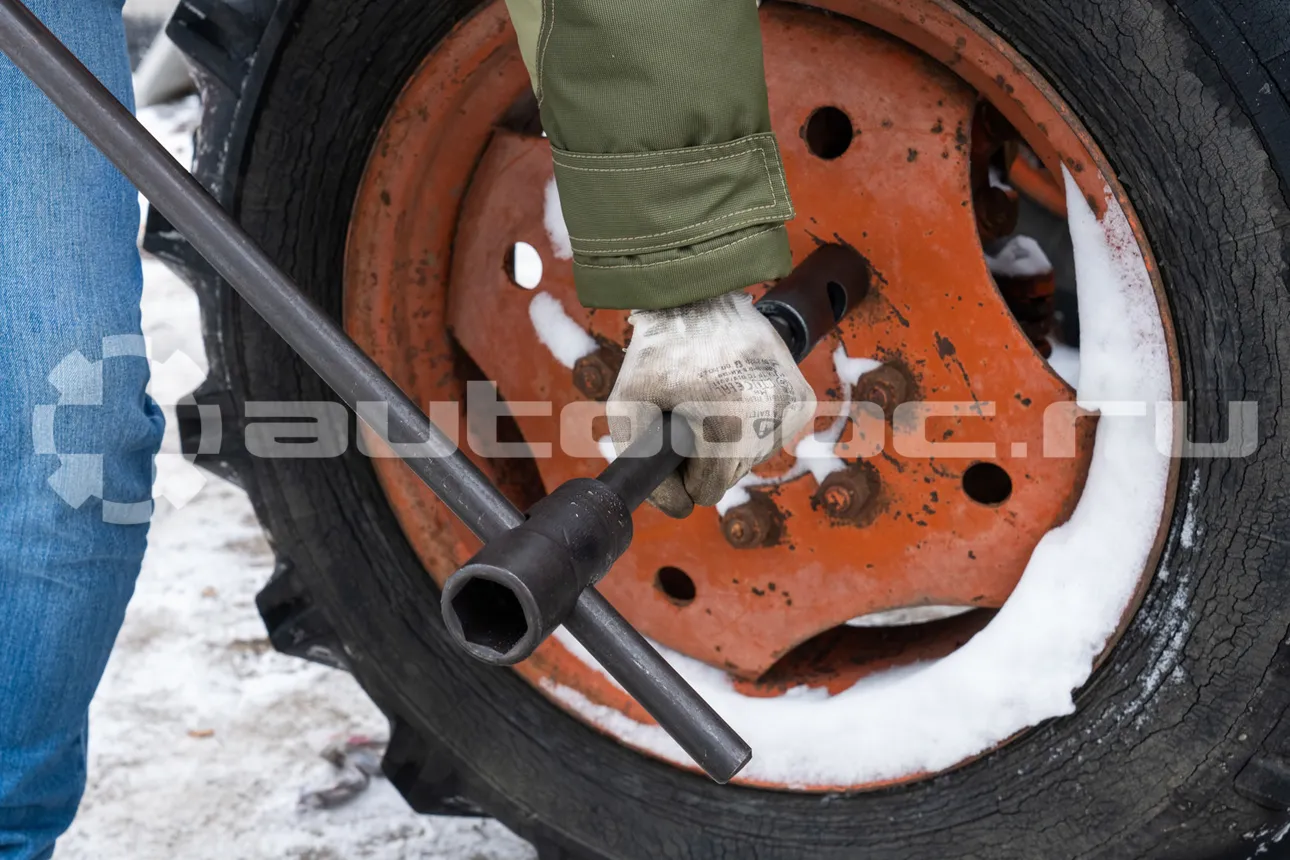 ДЕЛО ТЕХНИКИ Ключ баллонный