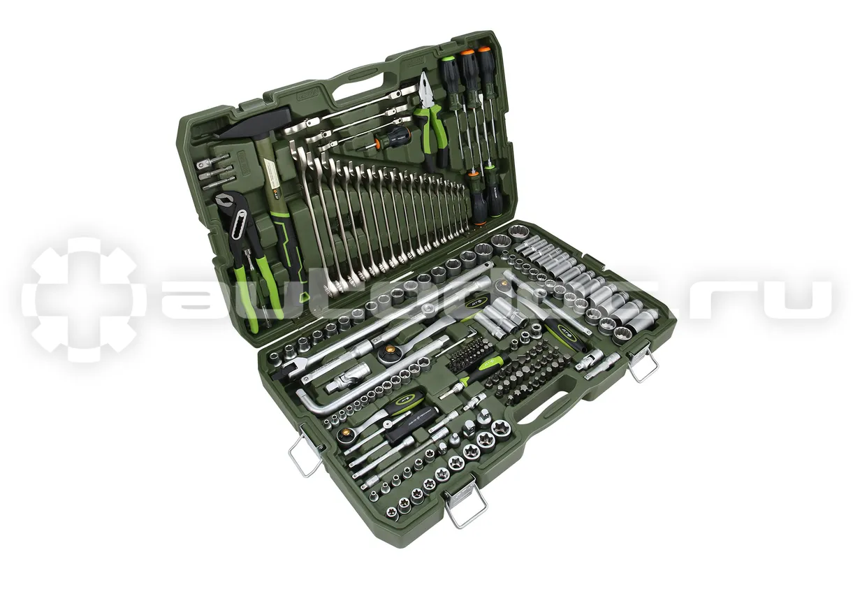 ДЕЛО ТЕХНИКИ Набор головок 1/4", 3/8", 1/2" с инструментом