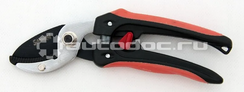 SAMURAI IPSAV42TP Секатор