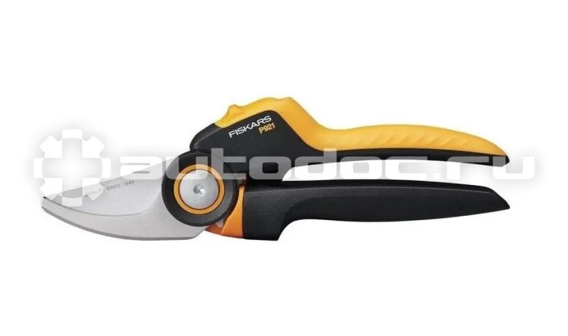 FISKARS Секатор плоскостной Xseries PowerGear P921