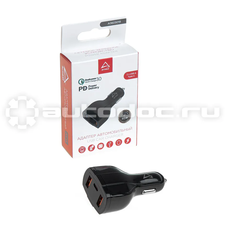 ARNEZI Адаптер автомобильный 40W 2хUSB-A 3.1А (QC3.0) + Type-С (PD 3.0) 12-24V в прикуриватель