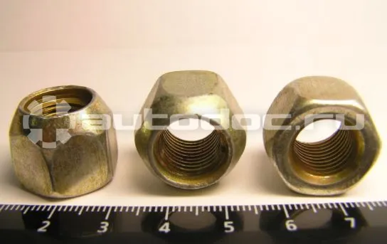 БЕЛЗАН Гайка колеса Нива на стальной диск (8.0) кл 19 (12x1,25)
